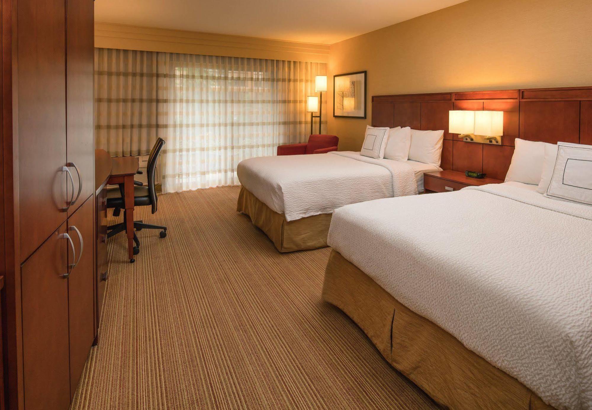 Courtyard By Marriott Portland Hillsboro Ξενοδοχείο Εξωτερικό φωτογραφία